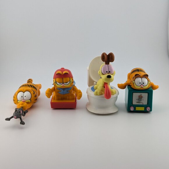 4 vintage pull-back Garfield toys - Picture 1 of 8
